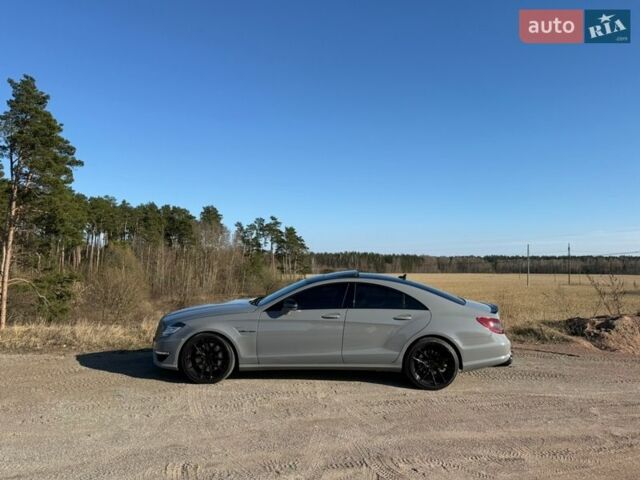 Белый Мерседес ЦЛС-Класс, объемом двигателя 4.66 л и пробегом 88 тыс. км за 21500 $, фото 2 на Automoto.ua