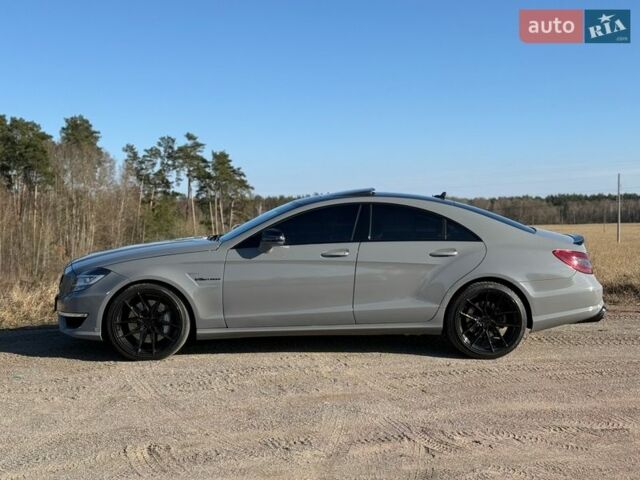 Белый Мерседес ЦЛС-Класс, объемом двигателя 4.66 л и пробегом 88 тыс. км за 21500 $, фото 1 на Automoto.ua