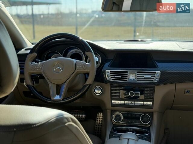 Белый Мерседес ЦЛС-Класс, объемом двигателя 4.66 л и пробегом 88 тыс. км за 21500 $, фото 9 на Automoto.ua