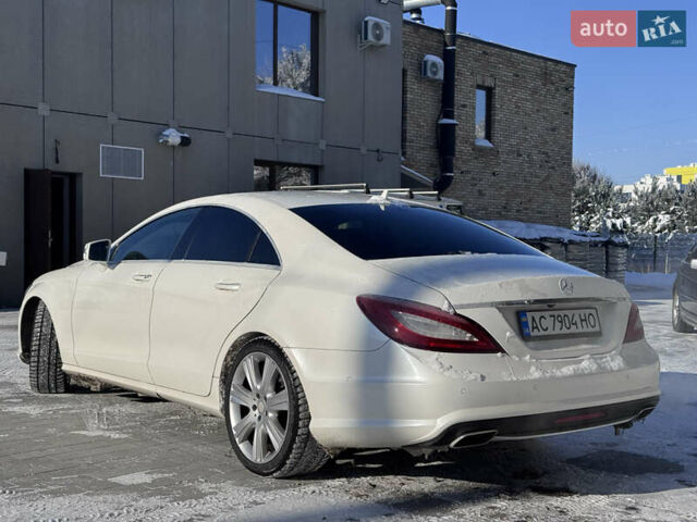 Белый Мерседес ЦЛС-Класс, объемом двигателя 4.7 л и пробегом 145 тыс. км за 15850 $, фото 5 на Automoto.ua