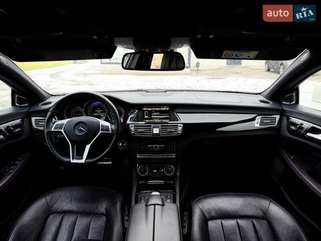 Белый Мерседес ЦЛС-Класс, объемом двигателя 4.7 л и пробегом 140 тыс. км за 16800 $, фото 48 на Automoto.ua