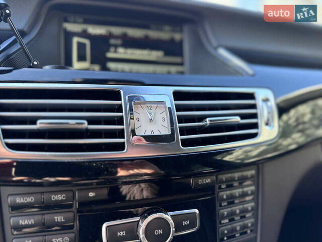 Белый Мерседес ЦЛС-Класс, объемом двигателя 4.7 л и пробегом 145 тыс. км за 15850 $, фото 34 на Automoto.ua