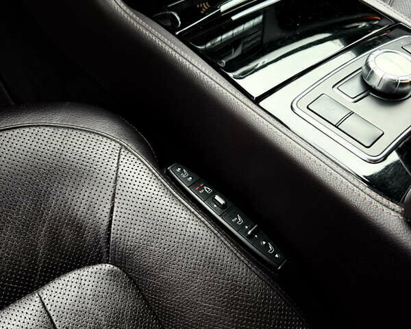 Белый Мерседес ЦЛС-Класс, объемом двигателя 4.7 л и пробегом 140 тыс. км за 16800 $, фото 37 на Automoto.ua