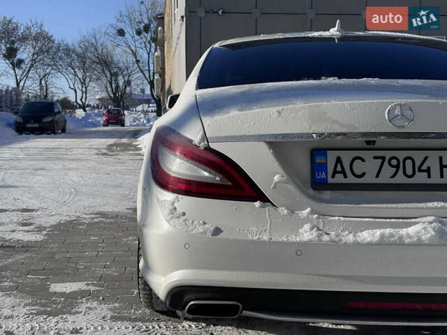 Белый Мерседес ЦЛС-Класс, объемом двигателя 4.7 л и пробегом 145 тыс. км за 15850 $, фото 7 на Automoto.ua
