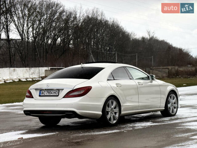 Белый Мерседес ЦЛС-Класс, объемом двигателя 4.7 л и пробегом 140 тыс. км за 16800 $, фото 10 на Automoto.ua