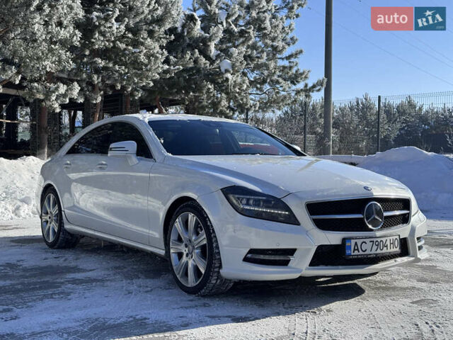 Белый Мерседес ЦЛС-Класс, объемом двигателя 4.7 л и пробегом 145 тыс. км за 15850 $, фото 16 на Automoto.ua