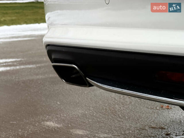 Белый Мерседес ЦЛС-Класс, объемом двигателя 4.7 л и пробегом 140 тыс. км за 16800 $, фото 16 на Automoto.ua