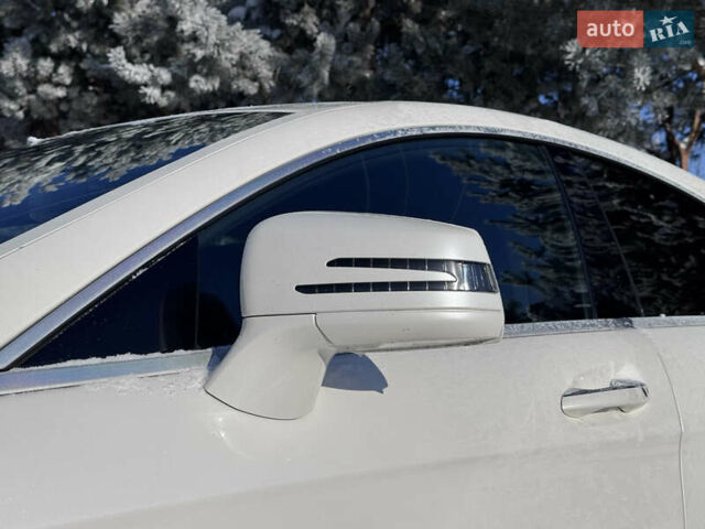 Белый Мерседес ЦЛС-Класс, объемом двигателя 4.7 л и пробегом 145 тыс. км за 15850 $, фото 3 на Automoto.ua