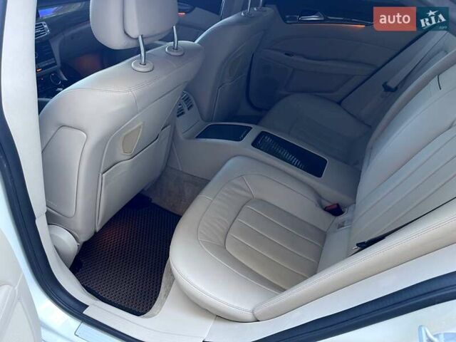 Белый Мерседес ЦЛС-Класс, объемом двигателя 3 л и пробегом 295 тыс. км за 17999 $, фото 17 на Automoto.ua