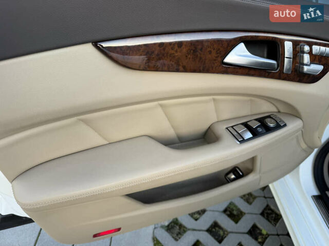 Белый Мерседес ЦЛС-Класс, объемом двигателя 4.7 л и пробегом 118 тыс. км за 19500 $, фото 29 на Automoto.ua