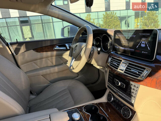 Белый Мерседес ЦЛС-Класс, объемом двигателя 4.7 л и пробегом 118 тыс. км за 19500 $, фото 53 на Automoto.ua