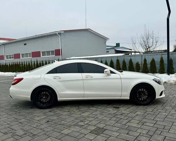 Белый Мерседес ЦЛС-Класс, объемом двигателя 3 л и пробегом 297 тыс. км за 25000 $, фото 3 на Automoto.ua