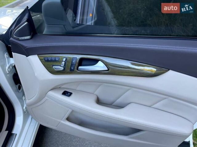 Белый Мерседес ЦЛС-Класс, объемом двигателя 3 л и пробегом 295 тыс. км за 17999 $, фото 15 на Automoto.ua