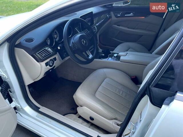 Белый Мерседес ЦЛС-Класс, объемом двигателя 3 л и пробегом 295 тыс. км за 17999 $, фото 19 на Automoto.ua