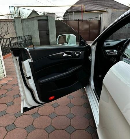 Белый Мерседес ЦЛС-Класс, объемом двигателя 3 л и пробегом 238 тыс. км за 21900 $, фото 43 на Automoto.ua