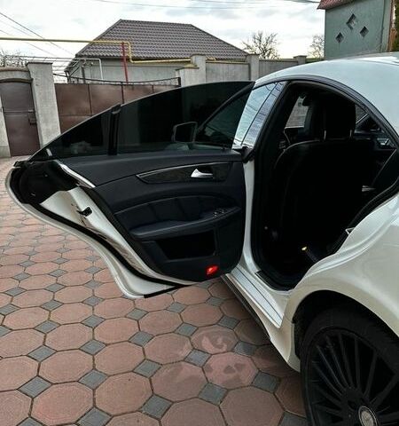 Белый Мерседес ЦЛС-Класс, объемом двигателя 3 л и пробегом 238 тыс. км за 21900 $, фото 39 на Automoto.ua