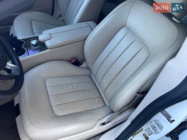 Белый Мерседес ЦЛС-Класс, объемом двигателя 3 л и пробегом 295 тыс. км за 17999 $, фото 18 на Automoto.ua