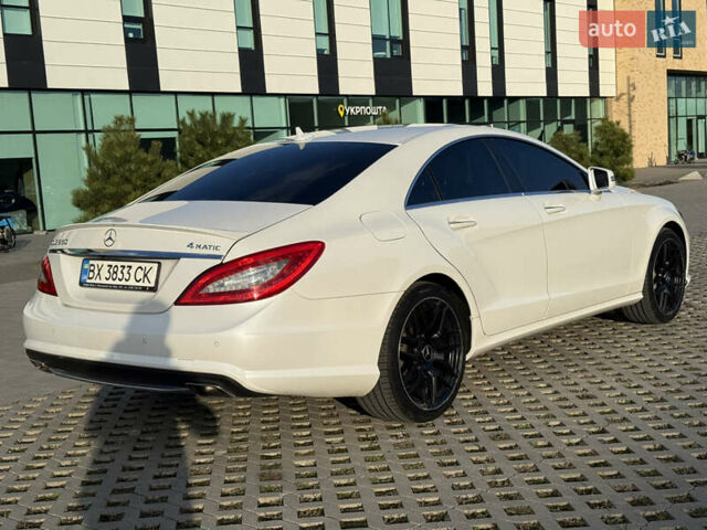 Белый Мерседес ЦЛС-Класс, объемом двигателя 4.7 л и пробегом 118 тыс. км за 19500 $, фото 18 на Automoto.ua