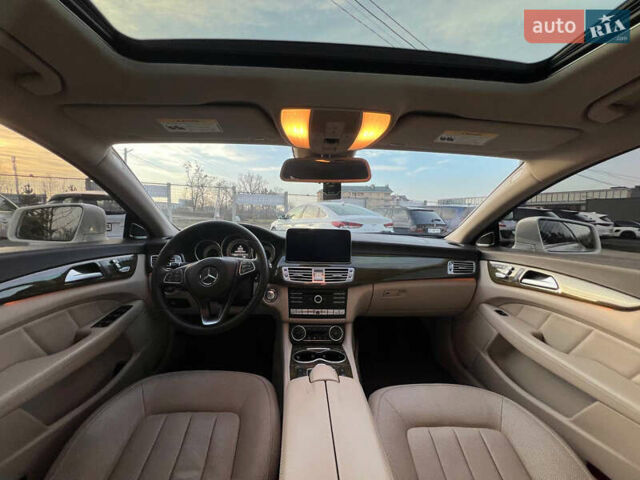 Белый Мерседес ЦЛС-Класс, объемом двигателя 3 л и пробегом 300 тыс. км за 17999 $, фото 7 на Automoto.ua