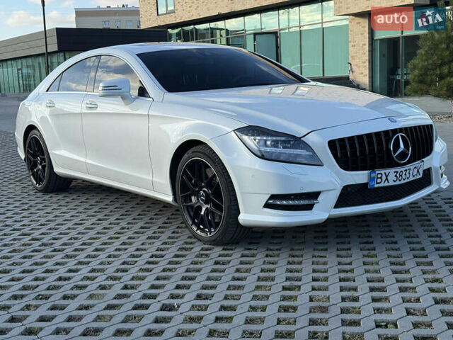 Белый Мерседес ЦЛС-Класс, объемом двигателя 4.7 л и пробегом 118 тыс. км за 19500 $, фото 14 на Automoto.ua