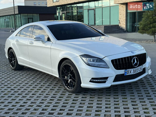 Белый Мерседес ЦЛС-Класс, объемом двигателя 4.7 л и пробегом 118 тыс. км за 19500 $, фото 15 на Automoto.ua
