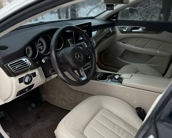 Білий Мерседес ЦЛС-Клас, об'ємом двигуна 2.99 л та пробігом 187 тис. км за 17500 $, фото 9 на Automoto.ua