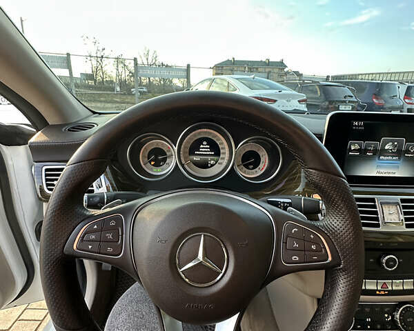 Білий Мерседес ЦЛС-Клас, об'ємом двигуна 2.99 л та пробігом 187 тис. км за 17500 $, фото 12 на Automoto.ua