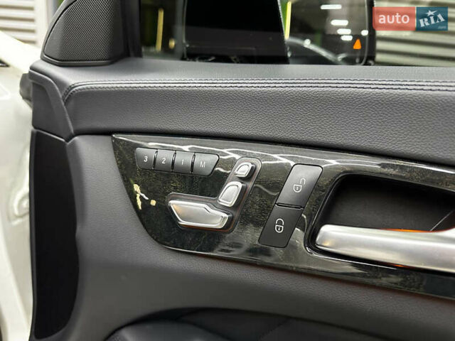 Белый Мерседес ЦЛС-Класс, объемом двигателя 2.2 л и пробегом 130 тыс. км за 27700 $, фото 26 на Automoto.ua