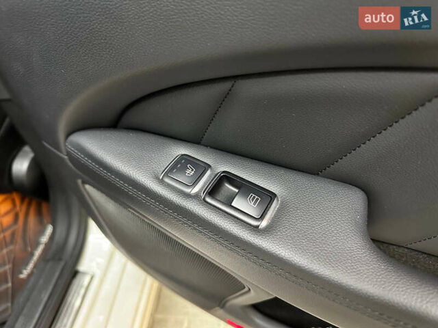 Белый Мерседес ЦЛС-Класс, объемом двигателя 2.2 л и пробегом 130 тыс. км за 27700 $, фото 25 на Automoto.ua