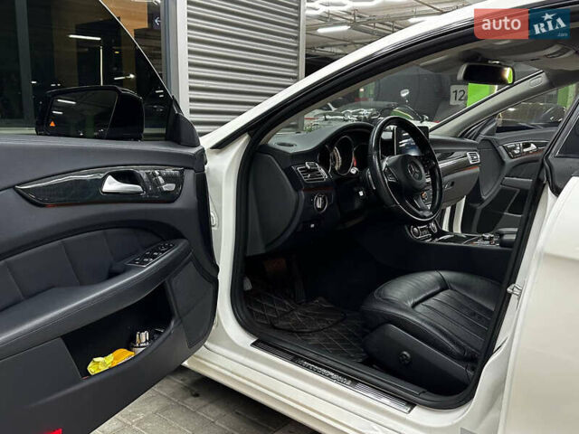 Белый Мерседес ЦЛС-Класс, объемом двигателя 2.2 л и пробегом 130 тыс. км за 27700 $, фото 11 на Automoto.ua