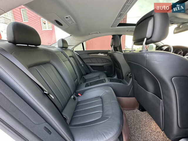 Белый Мерседес ЦЛС-Класс, объемом двигателя 2.14 л и пробегом 141 тыс. км за 24500 $, фото 28 на Automoto.ua