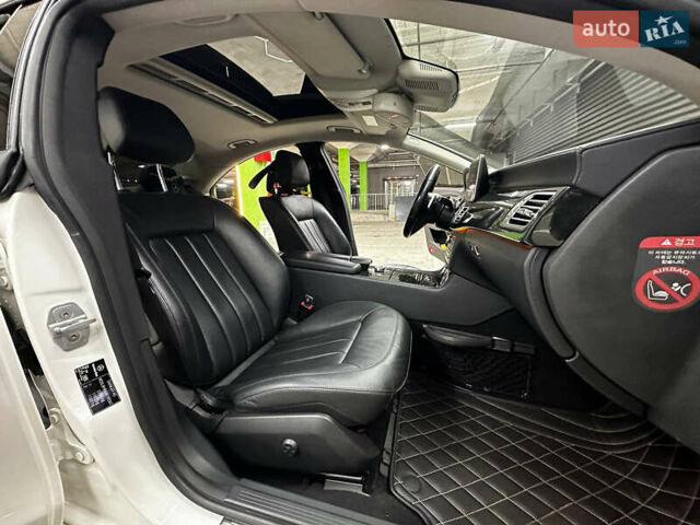 Белый Мерседес ЦЛС-Класс, объемом двигателя 2.2 л и пробегом 130 тыс. км за 27700 $, фото 20 на Automoto.ua