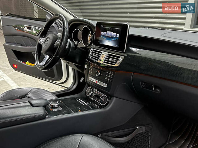 Белый Мерседес ЦЛС-Класс, объемом двигателя 2.2 л и пробегом 130 тыс. км за 27700 $, фото 18 на Automoto.ua