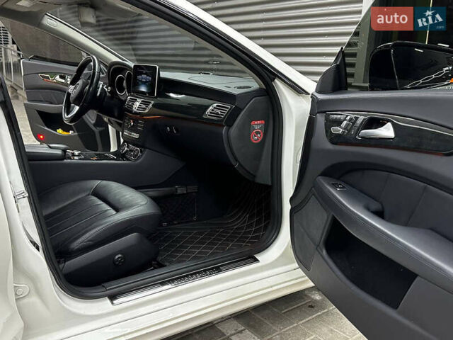 Белый Мерседес ЦЛС-Класс, объемом двигателя 2.2 л и пробегом 130 тыс. км за 27700 $, фото 19 на Automoto.ua