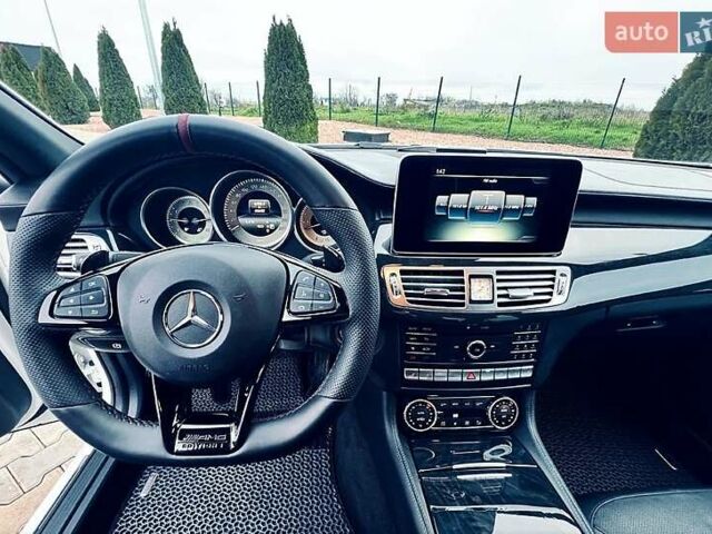 Белый Мерседес ЦЛС-Класс, объемом двигателя 3 л и пробегом 66 тыс. км за 35999 $, фото 6 на Automoto.ua