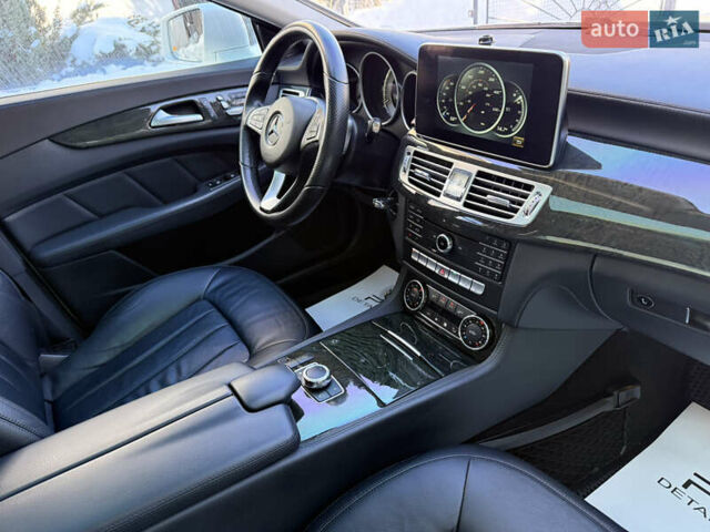 Белый Мерседес ЦЛС-Класс, объемом двигателя 0 л и пробегом 204 тыс. км за 24777 $, фото 12 на Automoto.ua