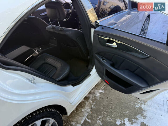 Белый Мерседес ЦЛС-Класс, объемом двигателя 0 л и пробегом 204 тыс. км за 24777 $, фото 8 на Automoto.ua