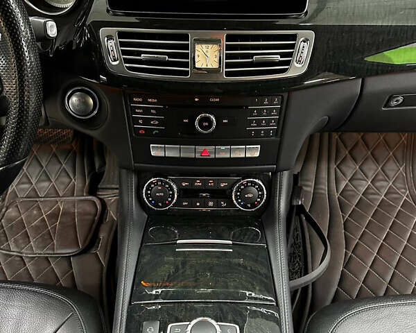 Белый Мерседес ЦЛС-Класс, объемом двигателя 2.2 л и пробегом 130 тыс. км за 27700 $, фото 23 на Automoto.ua