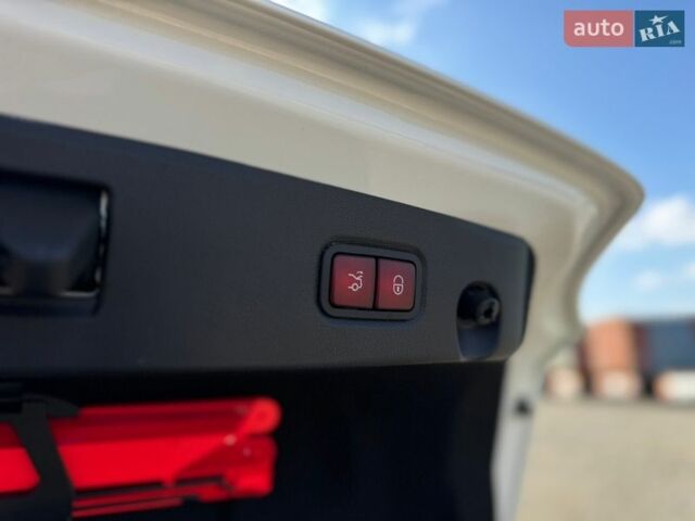 Білий Мерседес ЦЛС-Клас, об'ємом двигуна 2.99 л та пробігом 154 тис. км за 27500 $, фото 10 на Automoto.ua