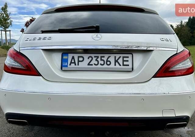 Мерседес ЦЛС-Класс 2014 в Киеве на Automoto.ua Белый Мерседес ЦЛС-Класс, объемом двигателя 2.14 л и пробегом 162 тыс. км за 18500 $, фото 13 на Automoto.ua