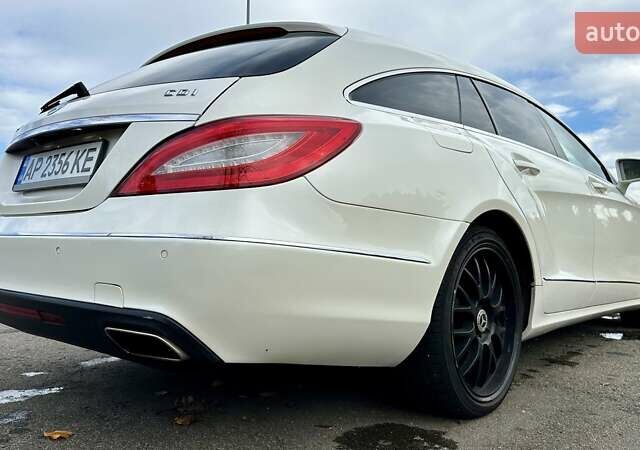 Мерседес ЦЛС-Класс 2014 в Киеве на Automoto.ua Белый Мерседес ЦЛС-Класс, объемом двигателя 2.14 л и пробегом 162 тыс. км за 18500 $, фото 8 на Automoto.ua