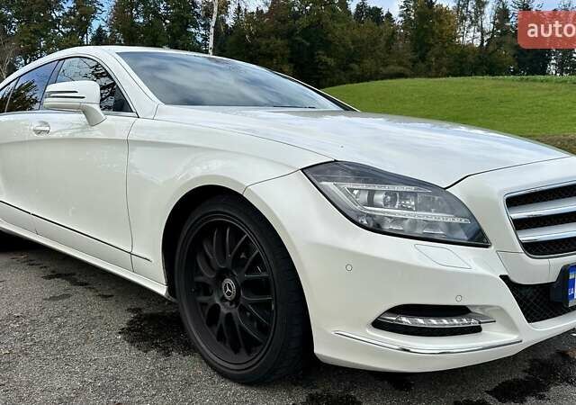 Мерседес ЦЛС-Класс 2014 в Киеве на Automoto.ua Белый Мерседес ЦЛС-Класс, объемом двигателя 2.14 л и пробегом 162 тыс. км за 18500 $, фото 3 на Automoto.ua