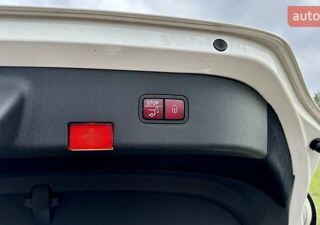 Мерседес ЦЛС-Класс 2014 в Киеве на Automoto.ua Белый Мерседес ЦЛС-Класс, объемом двигателя 2.14 л и пробегом 162 тыс. км за 18500 $, фото 21 на Automoto.ua