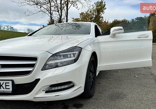 Мерседес ЦЛС-Класс 2014 в Киеве на Automoto.ua Белый Мерседес ЦЛС-Класс, объемом двигателя 2.14 л и пробегом 162 тыс. км за 18500 $, фото 10 на Automoto.ua