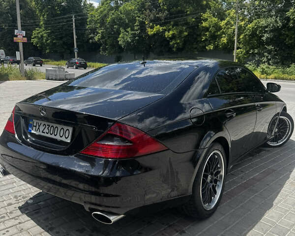 Черный Мерседес ЦЛС-Класс, объемом двигателя 5 л и пробегом 180 тыс. км за 7500 $, фото 2 на Automoto.ua