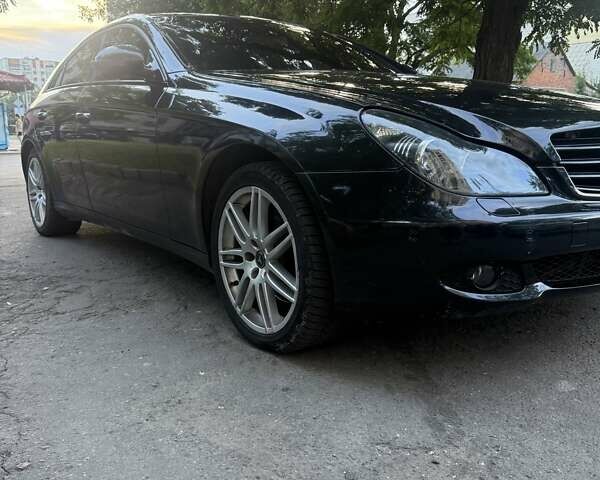 Черный Мерседес ЦЛС-Класс, объемом двигателя 3.5 л и пробегом 245 тыс. км за 9200 $, фото 3 на Automoto.ua