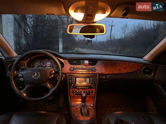 Черный Мерседес ЦЛС-Класс, объемом двигателя 3.5 л и пробегом 432 тыс. км за 8900 $, фото 14 на Automoto.ua