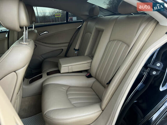 Черный Мерседес ЦЛС-Класс, объемом двигателя 3 л и пробегом 260 тыс. км за 10750 $, фото 36 на Automoto.ua