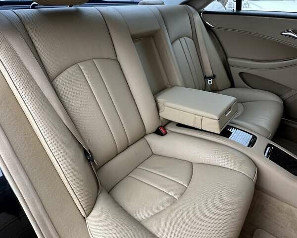 Черный Мерседес ЦЛС-Класс, объемом двигателя 3.5 л и пробегом 171 тыс. км за 9800 $, фото 22 на Automoto.ua