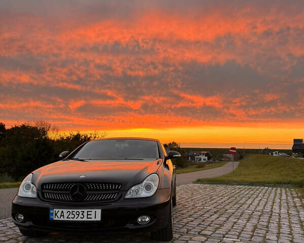 Черный Мерседес ЦЛС-Класс, объемом двигателя 5.46 л и пробегом 287 тыс. км за 11500 $, фото 15 на Automoto.ua